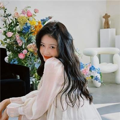 女管家